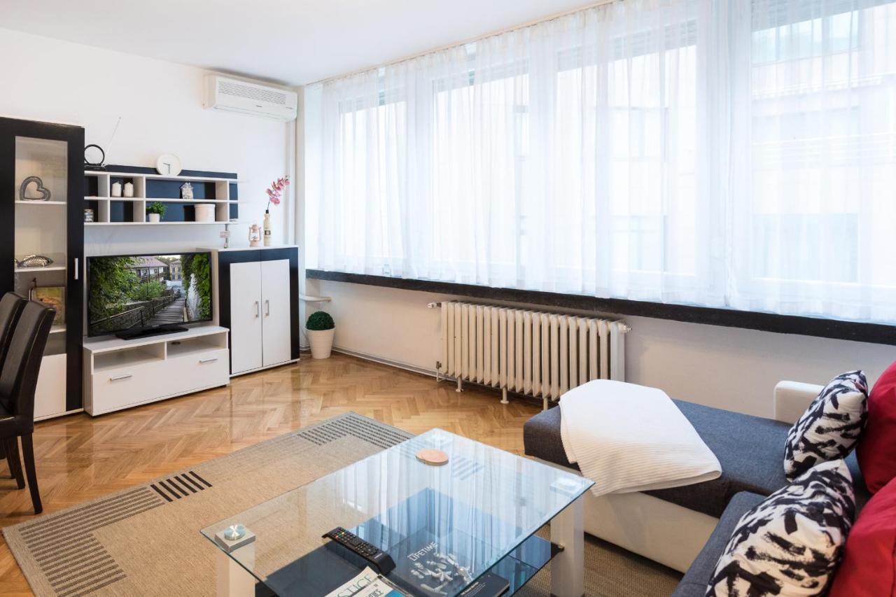 Modern Apartment Few Steps From Main Square! ザグレブ エクステリア 写真