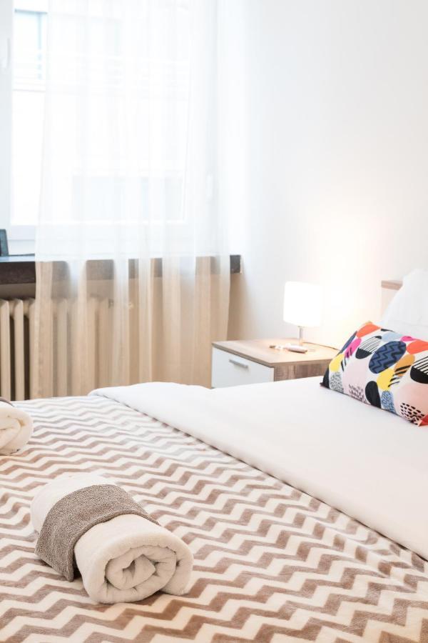 Modern Apartment Few Steps From Main Square! ザグレブ エクステリア 写真